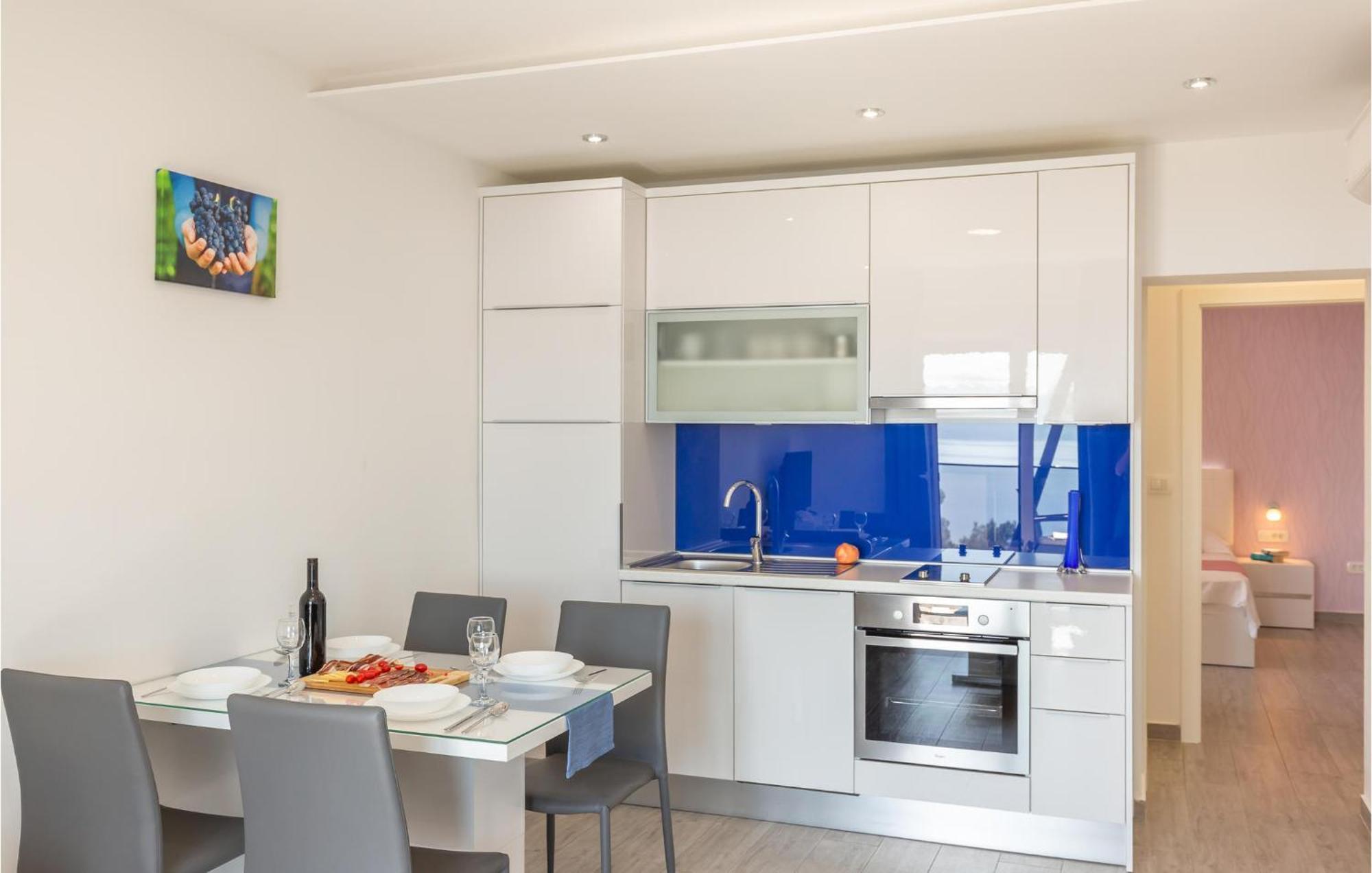Amazing Apartment In Medici With Kitchen Kutleša Exterior foto